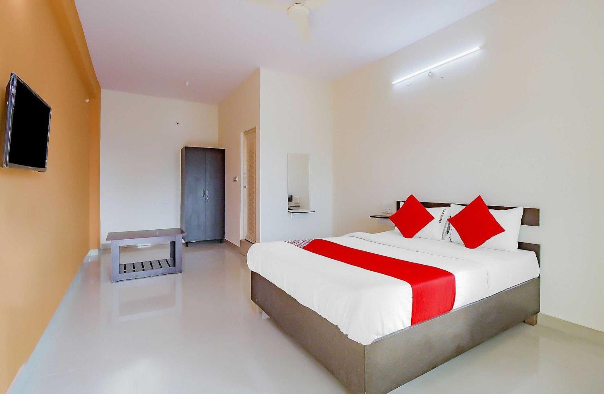 Jālahalli Hotel O P N K Suites מראה חיצוני תמונה