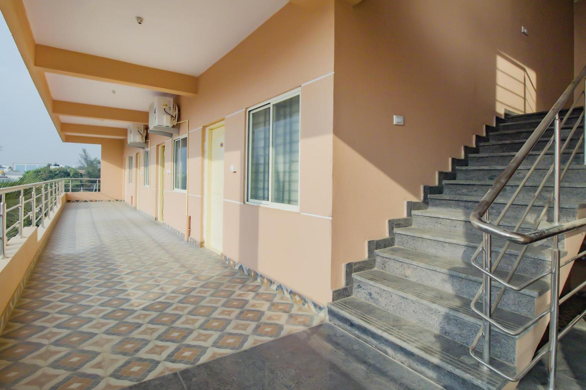 Jālahalli Hotel O P N K Suites מראה חיצוני תמונה
